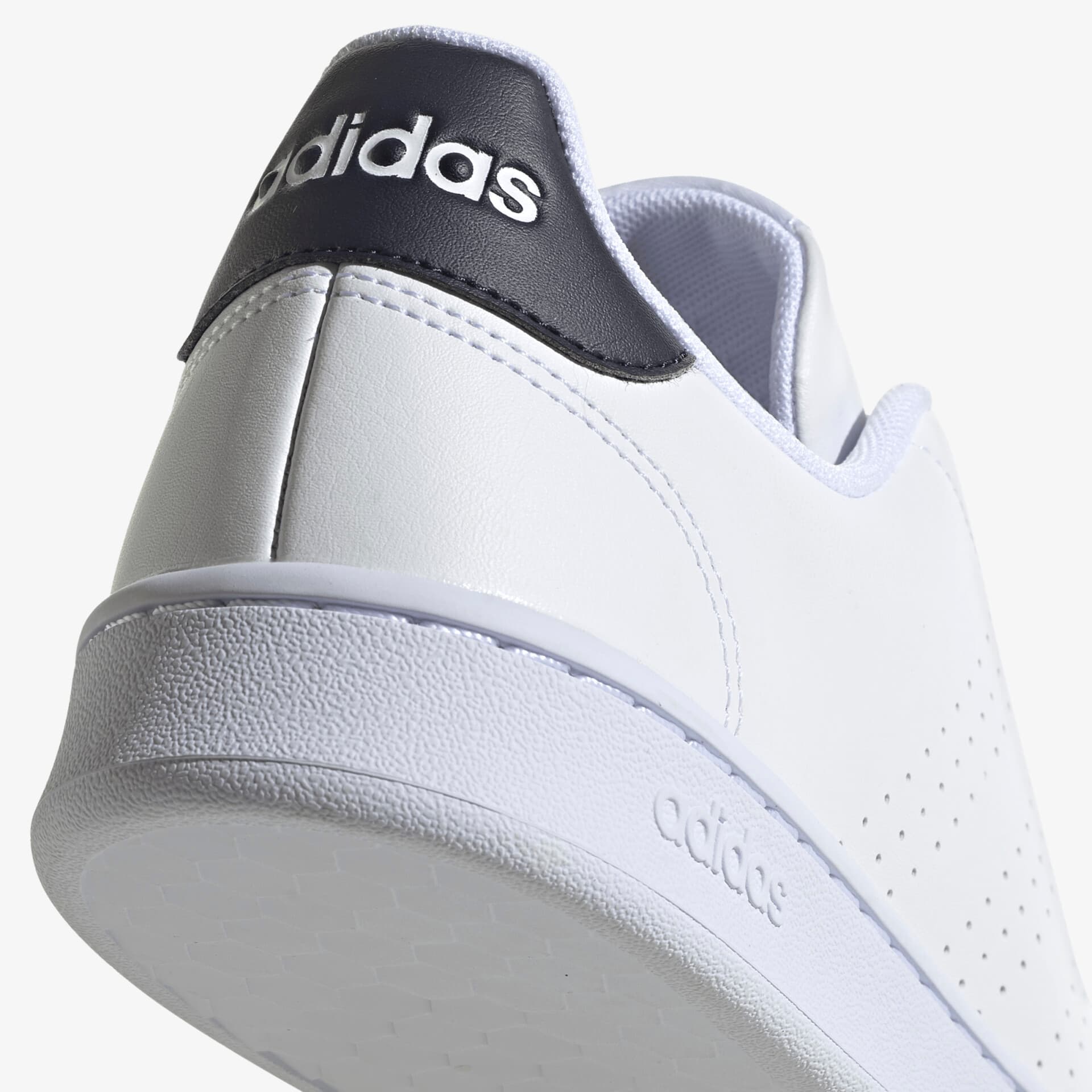 ​Adidas Advantage Herren Sneaker Low