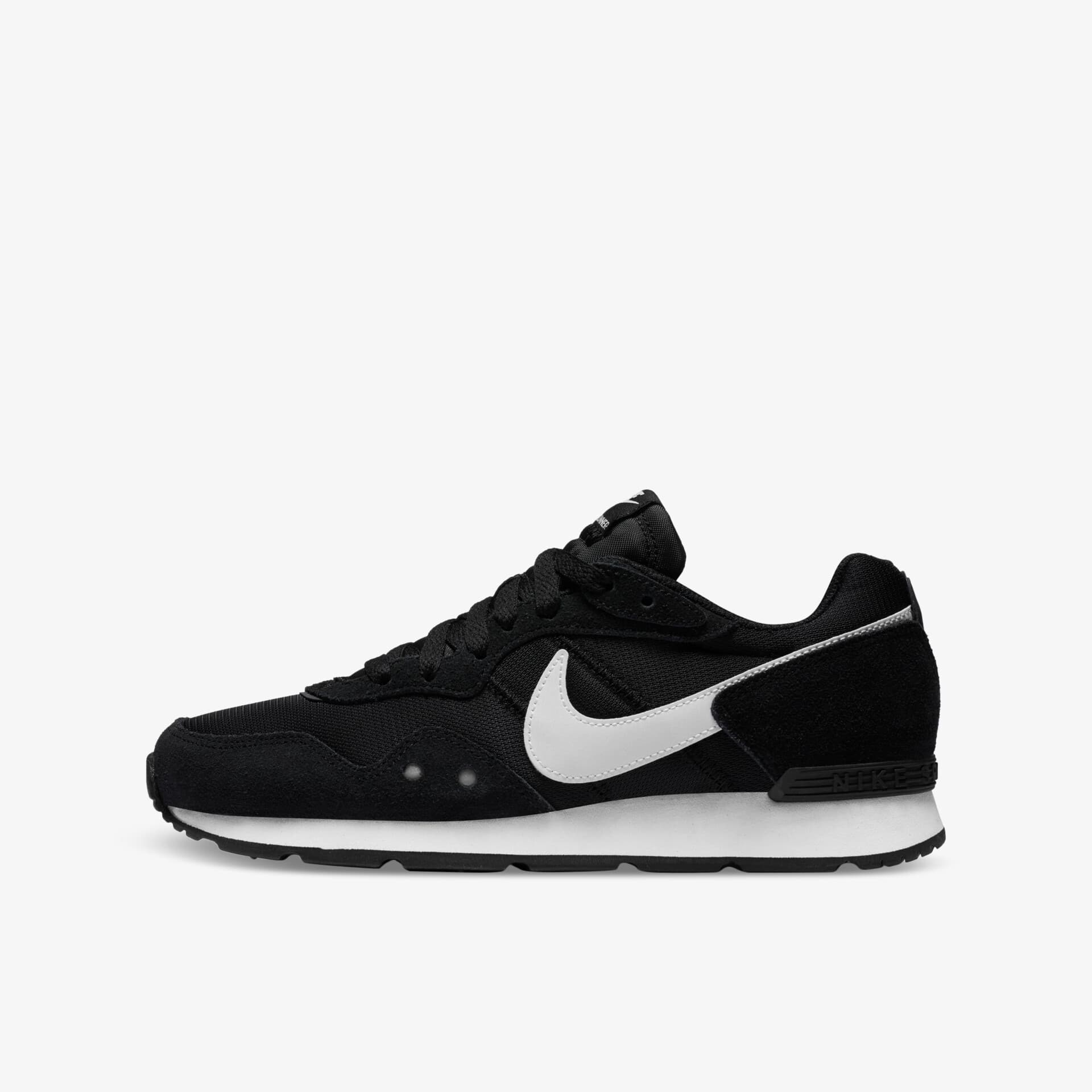 Nike Venture Runner Damen Sneaker Low